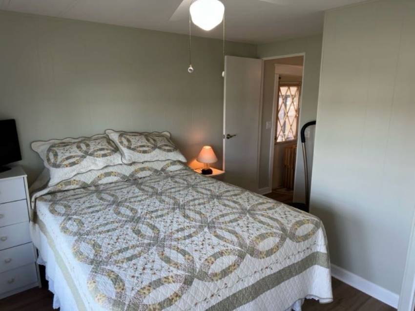 581 Lake Henry Drive a Winter Haven, FL Mobile or Manufactured Home for Sale